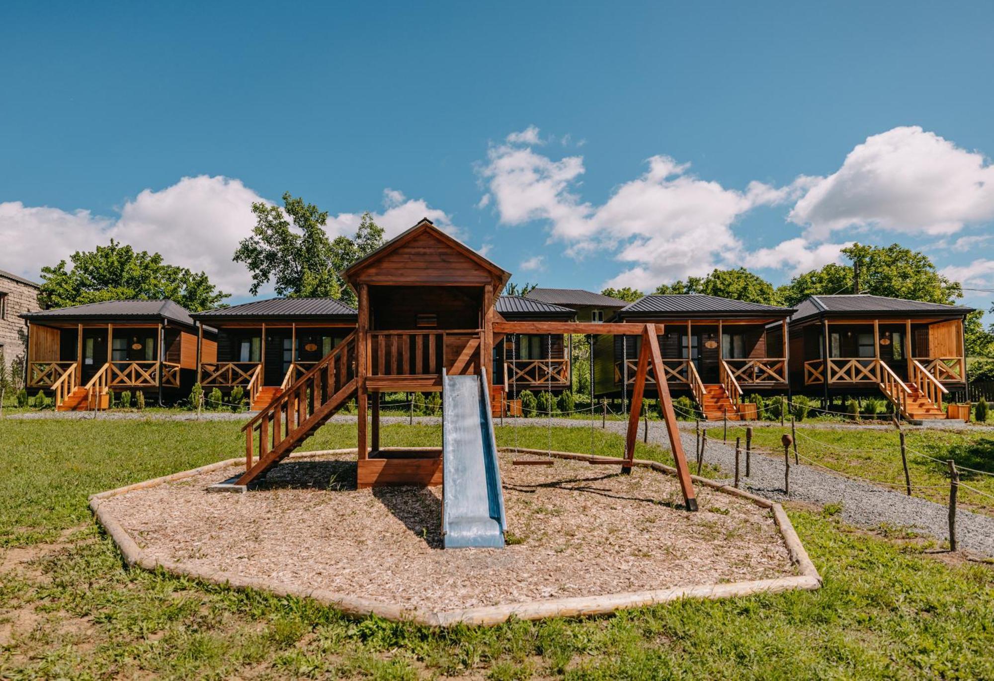 Chateau Ateni Cottages Gori Luaran gambar