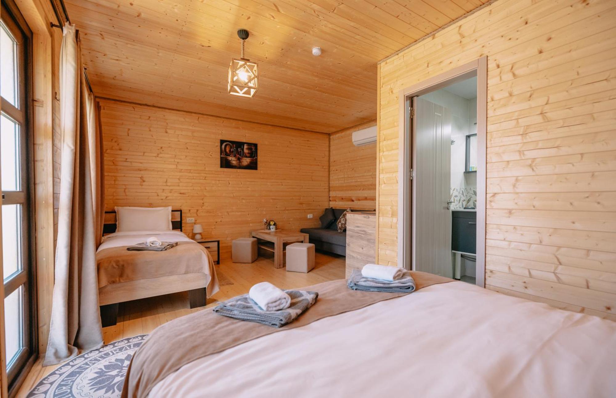 Chateau Ateni Cottages Gori Luaran gambar