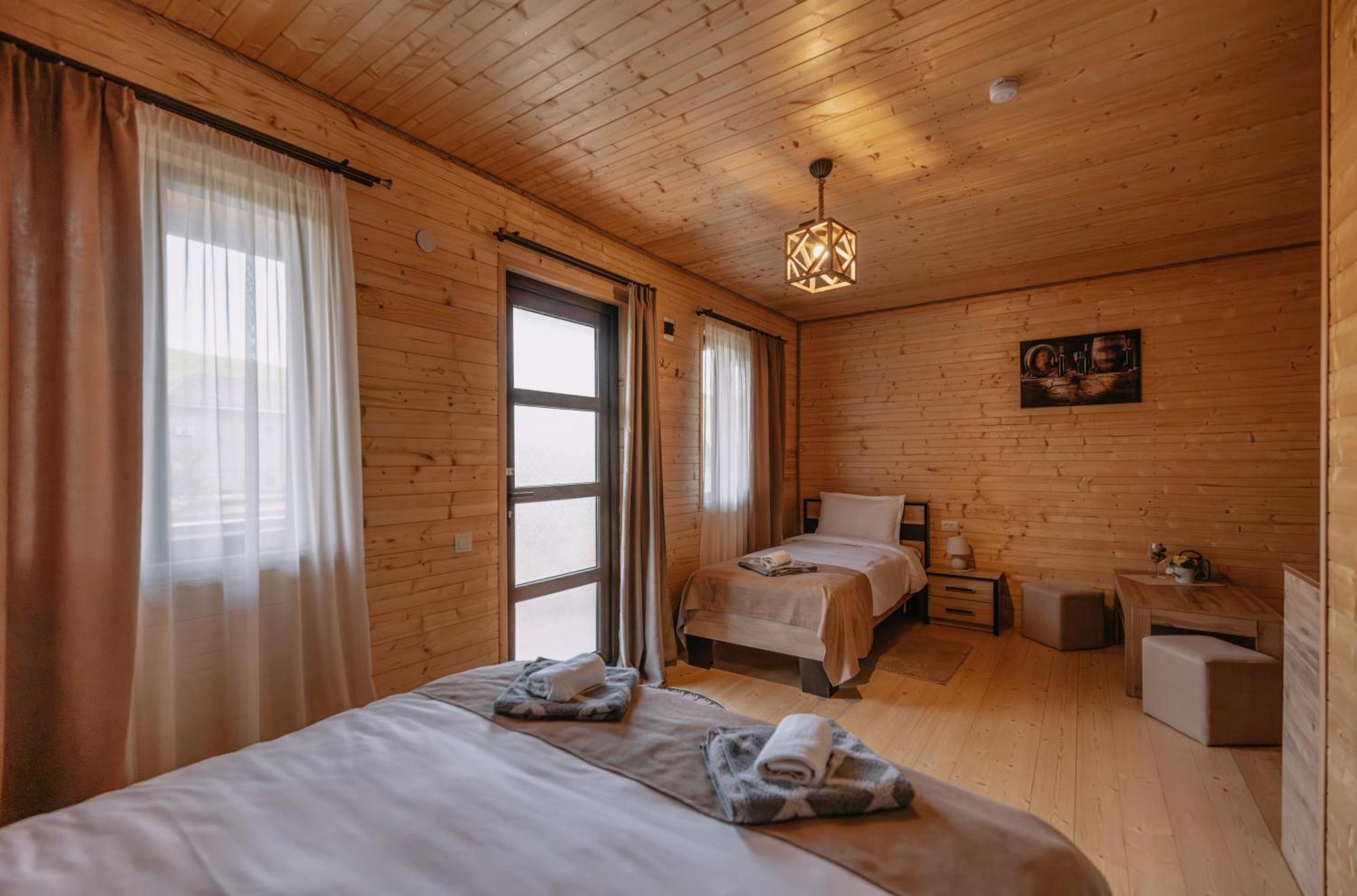 Chateau Ateni Cottages Gori Luaran gambar