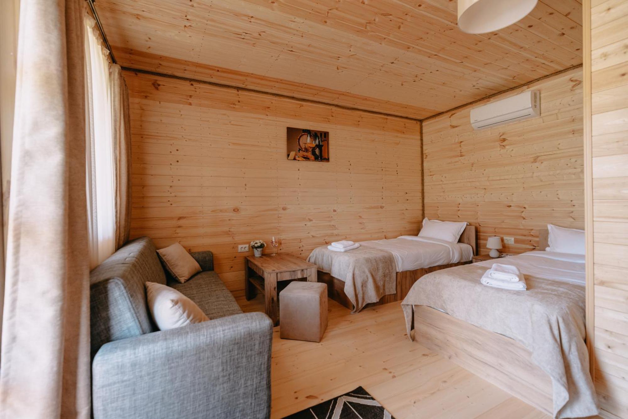 Chateau Ateni Cottages Gori Luaran gambar